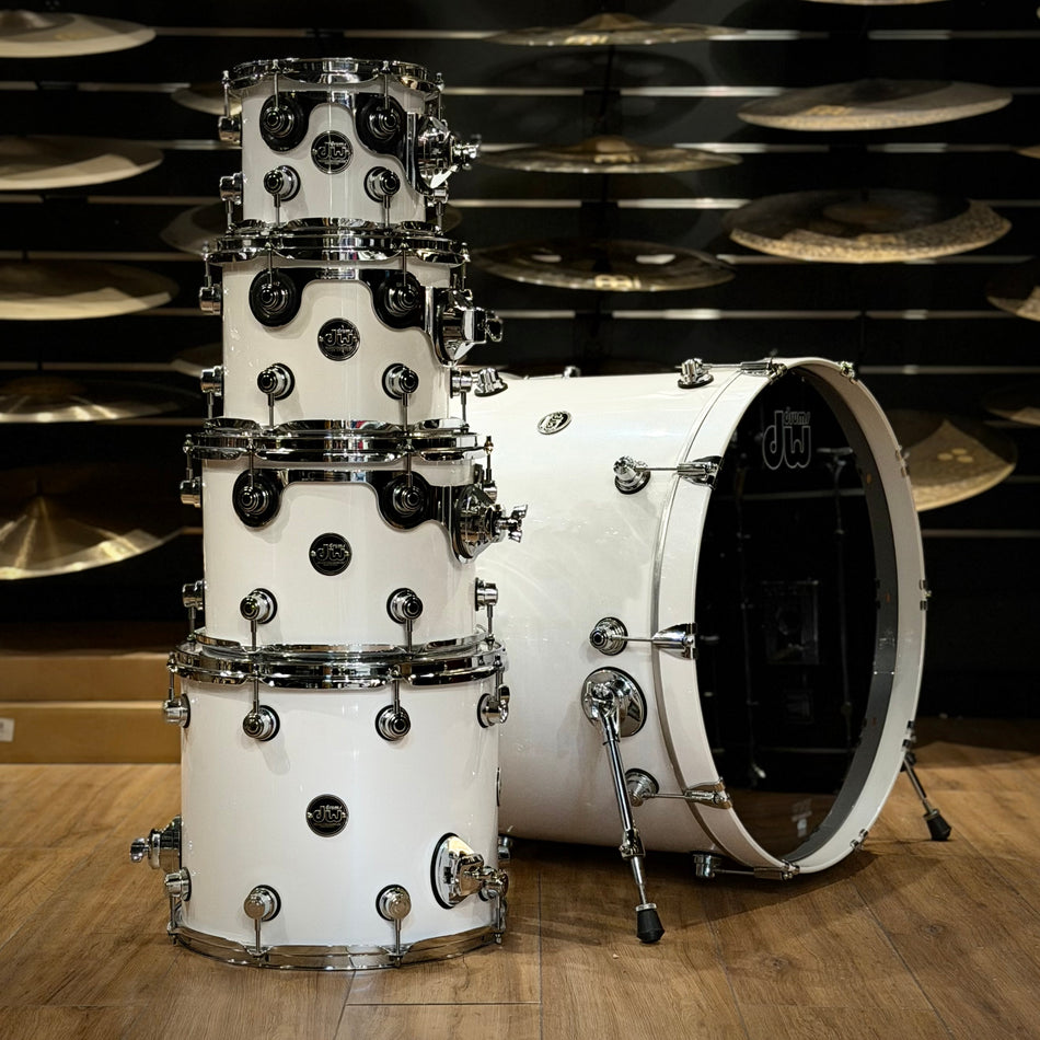 DW Performance 24" White Drum Kit #1330