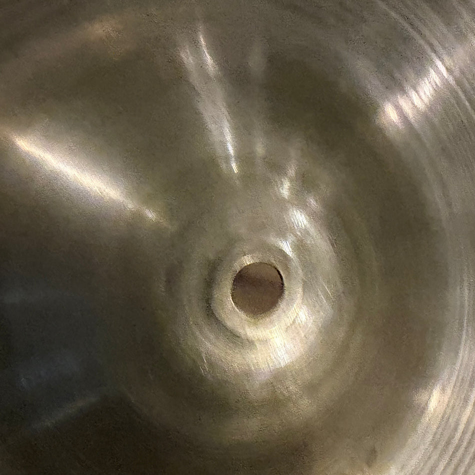 Vintage Zildjian Avedis 18" Crash Cymbal #1400