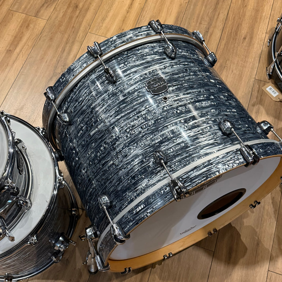 Mapex Saturn Black Strata 22" Drum Kit Used #1326