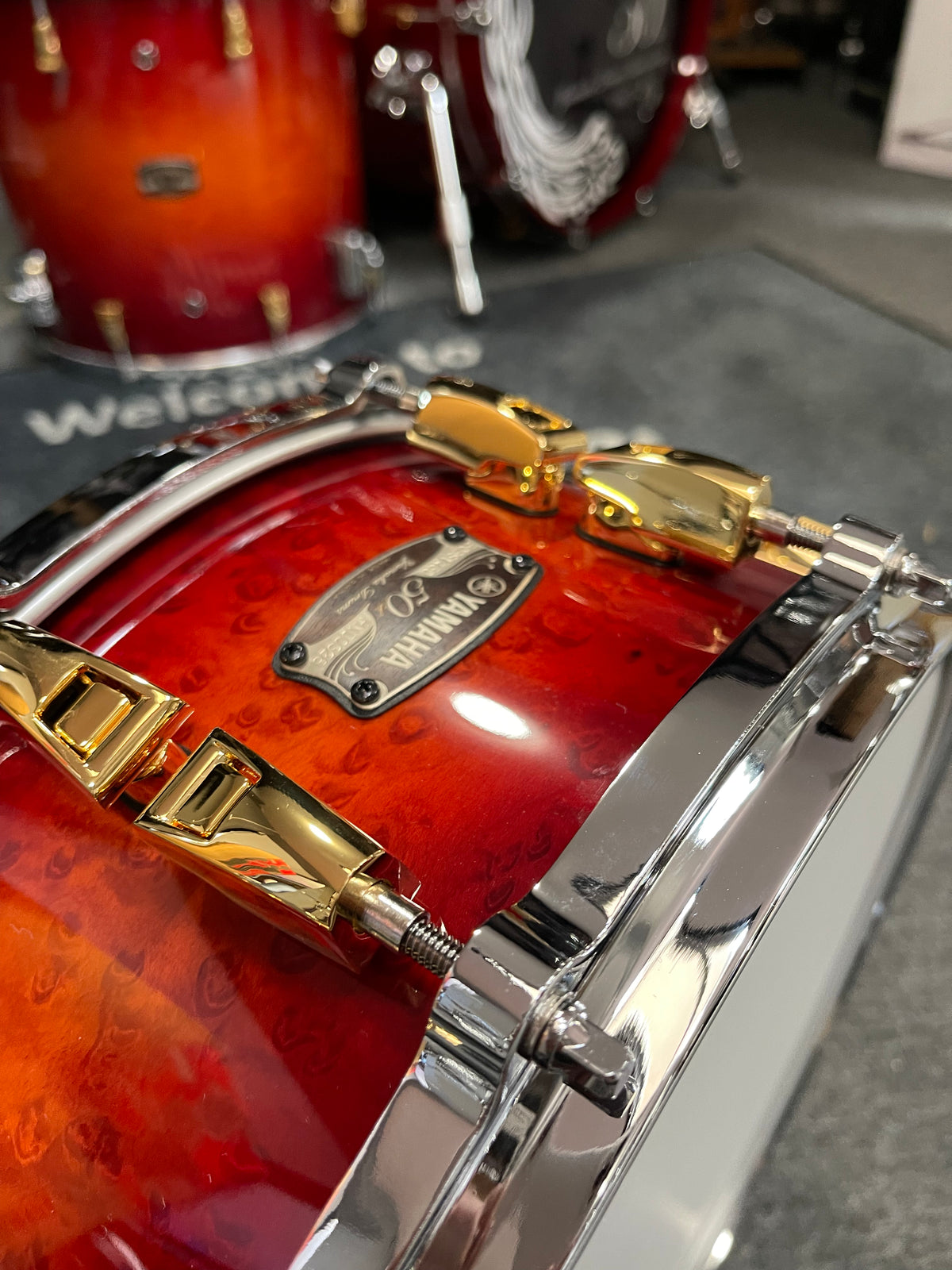 YAMAHA 50TH ANNIVERSARY 5-PIECE BIRDSEYE MAPLE AMBER SUNBURST SHELL PACK WITH GOLD HARDWARE #476 - Into Music Store