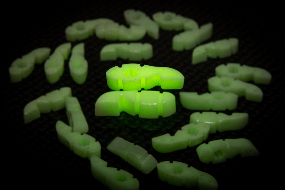 Tuner Fish Lug Locks GLOW IN THE DARK 24 Pack (LIMITED EDITION) - Into Music Store