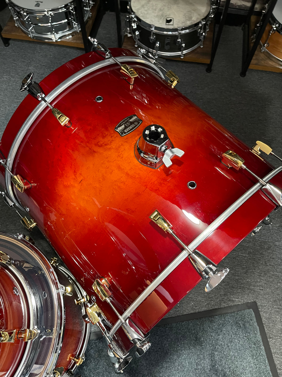 YAMAHA 50TH ANNIVERSARY 5-PIECE BIRDSEYE MAPLE AMBER SUNBURST SHELL PACK WITH GOLD HARDWARE #476 - Into Music Store