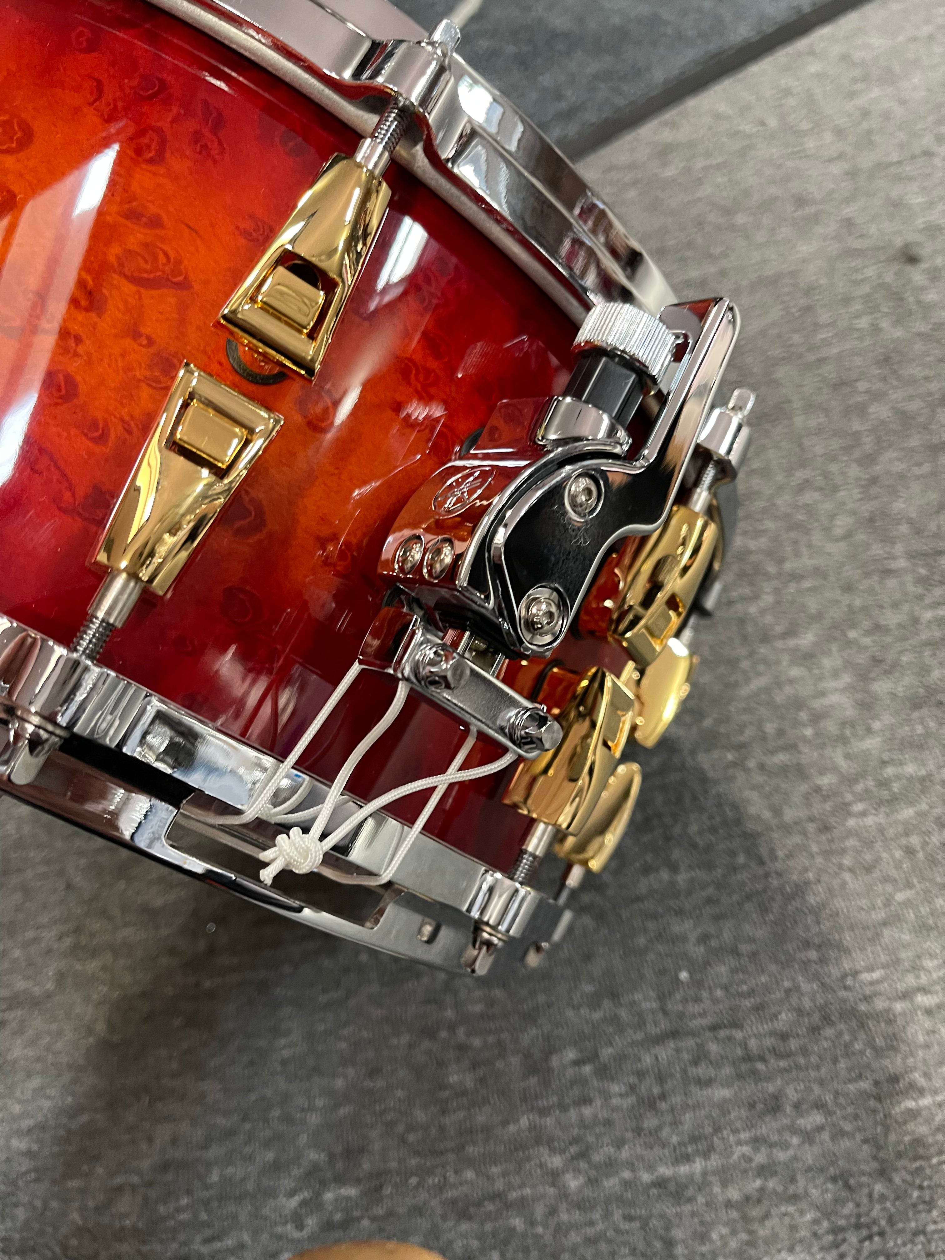 YAMAHA 50TH ANNIVERSARY 5-PIECE BIRDSEYE MAPLE AMBER SUNBURST SHELL PACK WITH GOLD HARDWARE #476 - Into Music Store